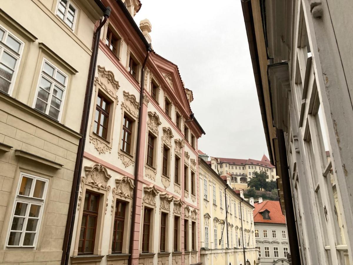 Best Price & Location - Historic Square Residency Praha Bagian luar foto
